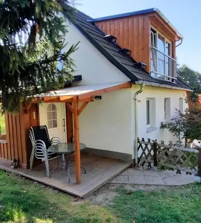 Kirchberghaus Mit Sauna Сasa de vacaciones Hainewalde
